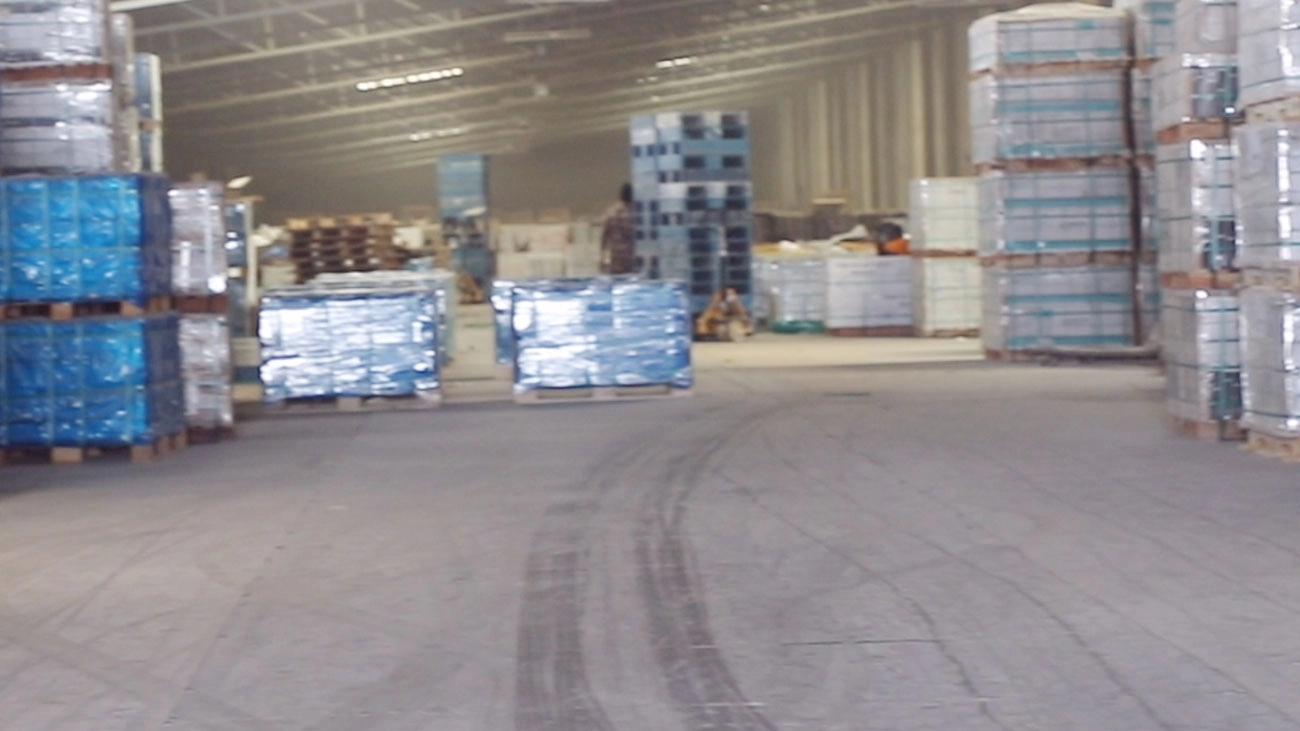 storage facility to store porcelain tiles